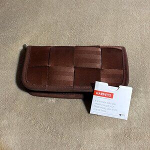 Harveys Original Seatbelt Zip Around Classic Wallet - Chocolate